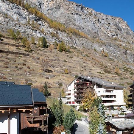 Appartement Au Centre De Zermatt Exterior foto