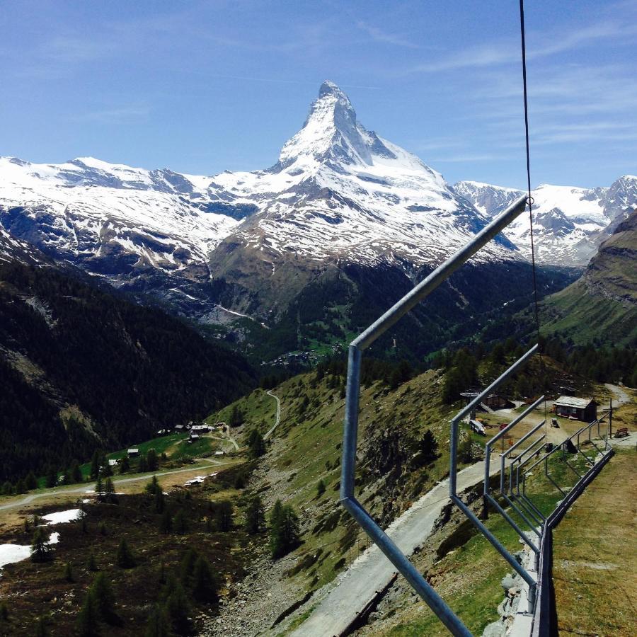 Appartement Au Centre De Zermatt Exterior foto